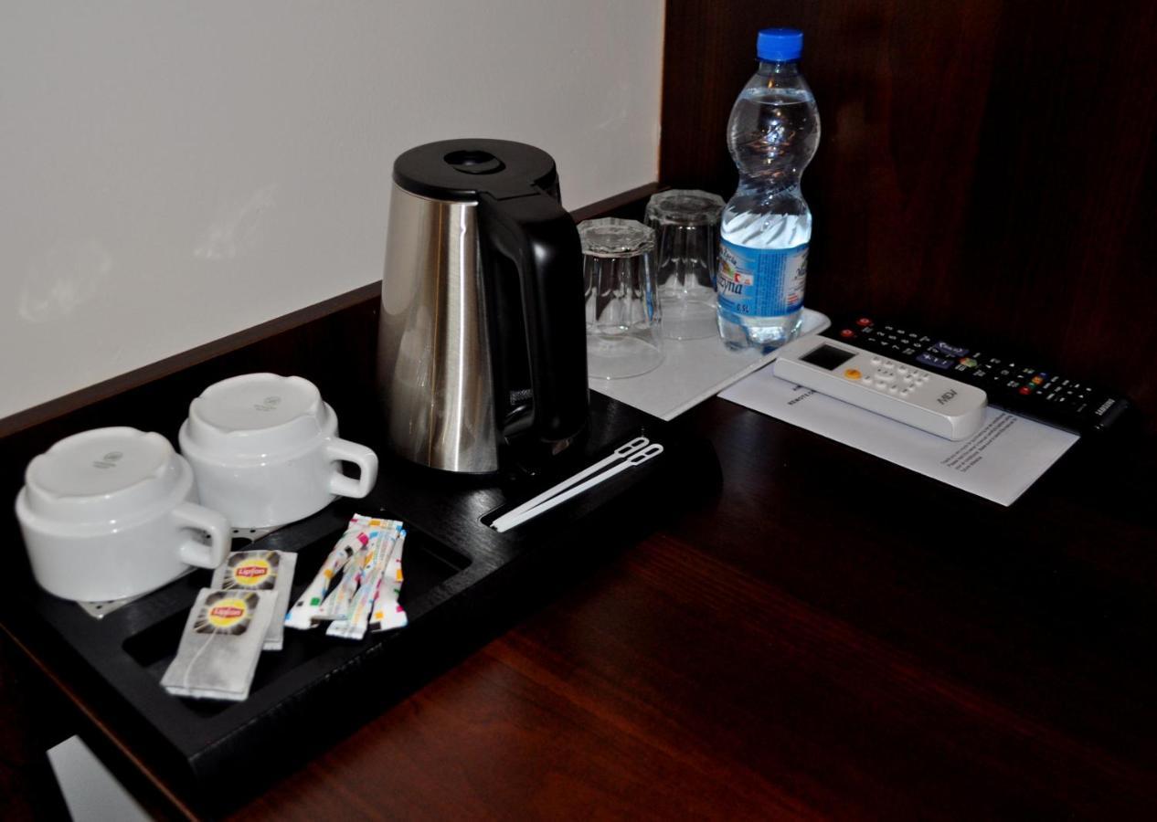 Hotel Pauza ราจินโปดลาสกี ภายนอก รูปภาพ